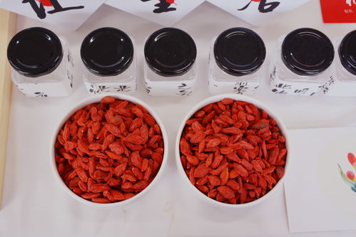 杞月原生態枸杞及衍生品包裝展示設計 融合原生態徽菜元素的藝術呈現